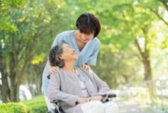 看護師の7割が「感謝の言葉」にやりがい実感　一方で3人に1人が業務量の多さで心身の限界、離職を意識