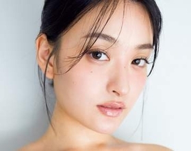 後ろパックリのお尻ショットが大反響　美貌＆Gマシュマロの新人K―1ガール・白石希望「尻が1番大事なのだよ」
