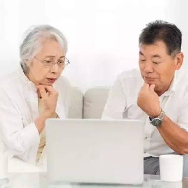 父の遺産整理中、何十年も会っていない実弟を思い出した50代会社員　親戚の養子になり「相続に関係ない」と思っていたら…兄と同じ相続権【行政書士が解説】