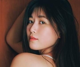 白キャミソールにTバック　ベッドで手ブラ誘惑　26歳女優、3年間の沈黙破りグラビア復帰　変わらぬスタイルに成熟した色気がオン