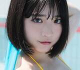 「火照った豊満ボディ＆濡れ髪　イエロービキニのVTuberアイドルがまなざしだけで悩殺」の画像1