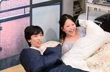 「「アキバの帝王になりたい」北海道から単身上京→不動産屋の女性とまさかの同居→禁欲貫くため寝袋の中で手足拘束　「頑張れ！耐えろ！」【新婚さん】」の画像1