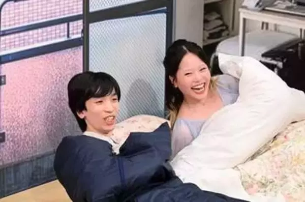 「アキバの帝王になりたい」北海道から単身上京→不動産屋の女性とまさかの同居→禁欲貫くため寝袋の中で手足拘束　「頑張れ！耐えろ！」【新婚さん】