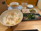 「5杯もおかわり……紅茶屋さんで驚愕メニュー　「ごはん」との斬新な組み合わせに「合うだろうな～」「相性考えてあって最高」」の画像1