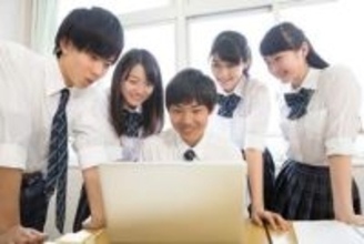 小中高校生が「大人になったらなりたいもの」は、小学生男子の1位は会社員、女子は……いまどきの職業に？　高校男子は資産形成にも興味