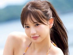 「おしりも抜群だからたくさん見て」渚の小悪魔グラマー　29歳アイドルがボーダー柄の三角ビキニで視線くぎ付け