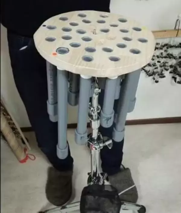 塩ビパイプで作ったナゾの楽器で「きらきら星」を演奏　名前をSNSで募集してみた【楽器製作者に取材】