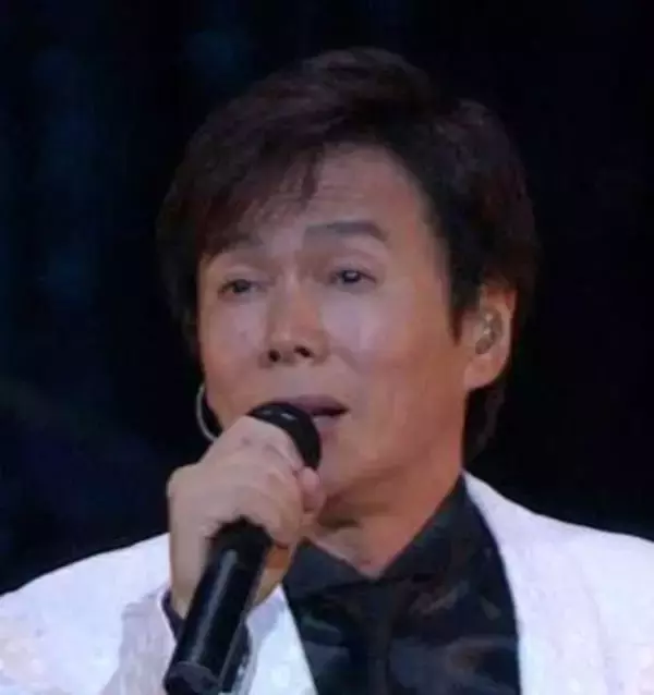 夫はマイファスHiro、義父母も義兄も超有名歌手の28歳モデル兼俳優が第1子出産を報告「母子ともに健康…日々、大切に過ごしたい」