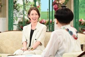 49歳タレント　両親は有名歌手　今では中学生の娘を持つ母に　離れて暮らした父と亡くなる前日に…最後の時間【徹子の部屋】