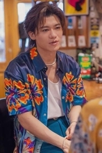 「ブレイクした男性タレント」に選ばれたイケメン歌手30歳　父の夢でもあった紅白出場では不思議なことが起こり…「人生で最高の2分間」