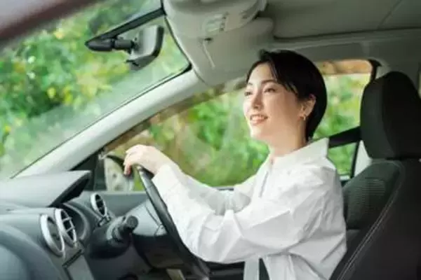 はじめてのマイカー購入、きっかけは「欲しい車ができた」　実際の購入額は予算より平均17万円高く