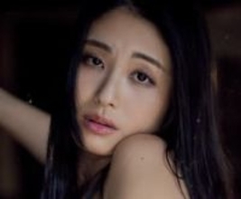 Hカップの眼福トロトロボディ　グラビア歴10年のセクシーお姉さん　セクシーランジェリーで悩殺