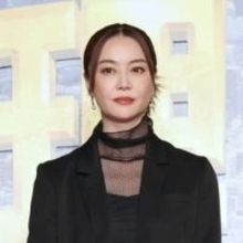 「どう見てもオーラ凄い芸能人」人気女優が電車移動！？　「美しくてバレそう」「遭遇した方うらやましい」ファン驚き