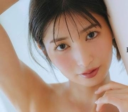 「どっちが先に目を逸らすか勝負ね？」 大島璃乃、マシュマロバスト際立つ赤ビキニで挑発　「腹筋見ちゃう」「胸見ちゃう」敗北コメが続々