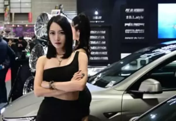 【大阪オートメッセ】美の共演　インテックス大阪を彩った女神たち