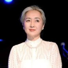 元フジの女性アナ、「男袴」姿でイメージ激変！　「超かっこいい」「美しい！」「こんなふうに着てもいいんだ」絶賛の声