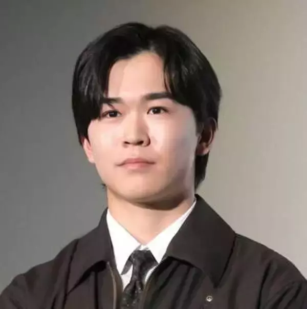 「えっ…もう15年も経つの？」鈴木福さん、子役時代に共演→今では「一緒に飲ませてもらえる」相手の誕生日祝う　「涙でてきた」「エモすぎる」