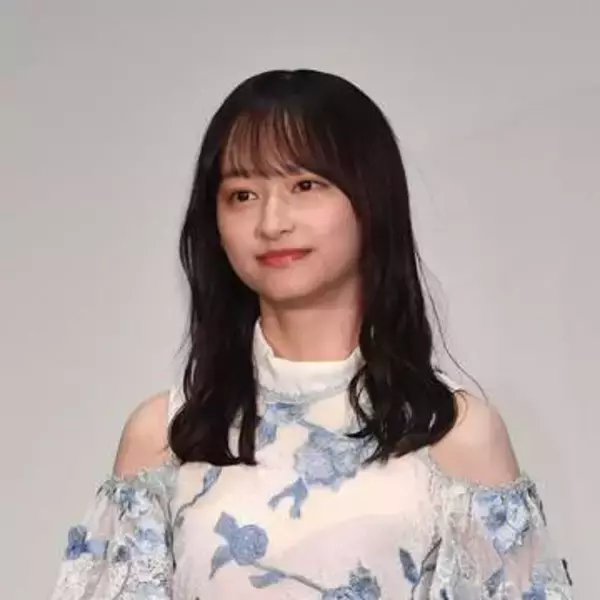「普通は黒歴史に…」元アイドル、運転免許証の写真公開→「どうなってんの」「次元が違う」「本物の証明」衝撃の声続々