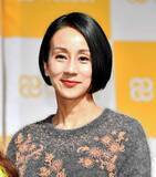 「犬も見惚れる？スタイル＆脚線美　仏在住の57歳元フジテレビアナが花柄ミニワンピを披露　「50代からの輝き」「モデルさんよりモデル」」の画像1