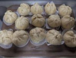 小5息子が友達7人を連れてきた→母はお昼に“肉まん32個”を手作り、さらに3時のおやつには…SNSで「凄すぎ」「自慢の母」