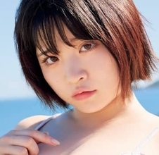 美ヒップ際立つ究極ボディ　アイドル卒業しタレント活動休止の美女　“見納めボディ”披露