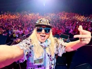 「恐くて人生が見えなくなった」脳ドックで脳動脈瘤発見→手術を受けた人気DJ、術後の経過を報告　「ずっと健康でいて」「応援しています」