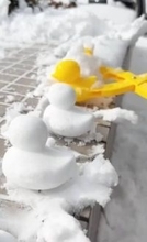 「雪ひよこ製造業はじめました」お寺が“冬の遊び場”に→雪かきの大変さを“楽しみ”に変えた