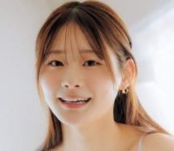 透き通る「未完成の神ボディ」で魅了　19歳のGカップ美女が「秘書を目指す女のコの日常」をグラビアで