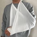 「プレス機に挟まれ重傷の従業員　同僚が明かした安全装置の故障　会社に損害賠償請求できますか？【社会保険労務士が解説】」の画像1