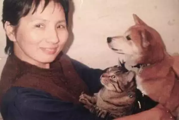 作品展『見えない私が描く世界』で、動物とともに生きてきた作者が伝えたいこと「すべての命は大切にされるべき」