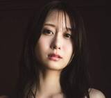 「29歳の朝ドラ女優「みてね」　バキバキ腹筋の純白ランジェリー姿　禁断の愛に堕ちるショートドラマではヒロイン役」の画像1