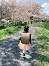 入学前に娘が選んだランドセルはくすみカラー　「高学年になったら後悔するよ」「親の好みの押し付け」と心ない言葉　小4の今もカフェラテのような色合いが大好き！