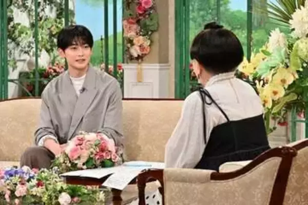 朝ドラで話題になった令和初の仮面ライダー俳優が初登場　女手ひとつで育ててくれた母の手伝いで料理人を夢見たことも【徹子の部屋】