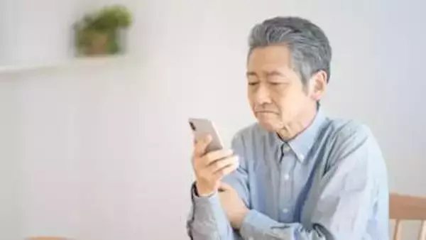 6割が携帯解約できず請求増を経験　50、60代にはデジタルの壁→人に相談できず深刻化…　理由「パニックになったから」を上回ったのは？