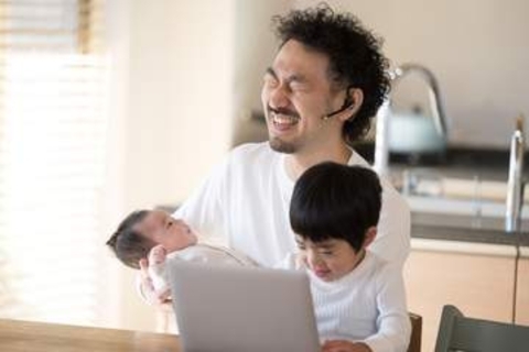 フルタイムで働き続けても厳しい…シングルファーザー当事者の声から浮かび上がる社会が抱える現実とは