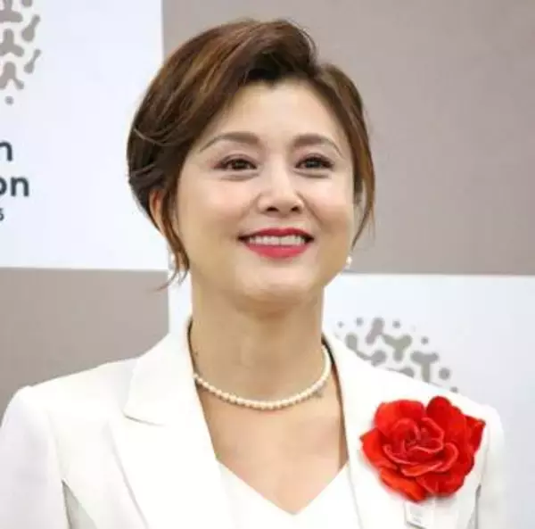 「等身バグってます」有名女優で梨園の妻、ノーバンで「胸がいっぱい」　異次元のスタイルが話題　夫は歌舞伎俳優