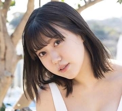 陽光浴びてストレッチ　美ワキとくびれウエストがちらり　ミスマガジンGPの愛くるしいボディ