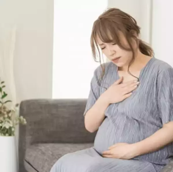 妊娠判明後、彼がまさかの「入籍拒否」！？義母の猛反対と謎の借金を理由に…どうすれば？　心理カウンセラーが示す「二者択一」