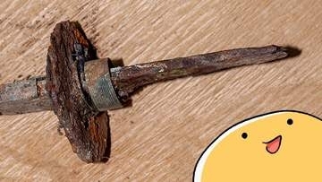 目指せ「スマートな菜園生活」　裏庭の草むらから刀らしきもの発見！　鞘は朽ちて刃部分は錆だらけ…でも黙って所持していたら銃刀法違反です