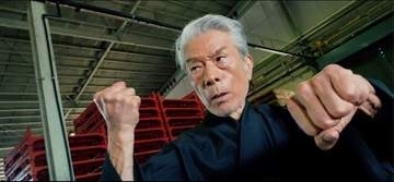 アクションは壮絶ガチンコ　骨折しても病院に行かない和製ドラゴン　倉田保昭80歳「そのうちに治りますから」