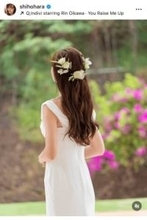 56歳美容家、ハワイ挙式　同年代の友人が青ドレスで祝福「バブル世代のハワイ好きのみんな」「夢を叶えてくれた旦那さまにも感謝」