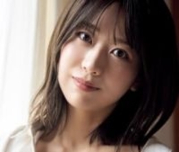 彼シャツ×ランジェリー　元AKB美女、29歳の色香が溢れ出る