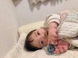 「脳性まひの2歳息子、ずっとリハビリを続けて……ついに！　感動的な瞬間に「♡1個じゃ足りない…おめでとう！」」の画像1