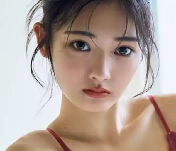 17歳にしてこの美貌　高校生モデルの舞香　FLASHにアンコールグラビア