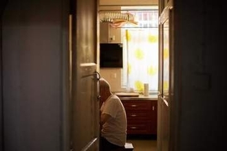 生活保護受給者の8割　孤独死への不安を抱える…　「誰ともひと言も話さない日がザラにある」