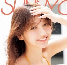 アイドルグループ卒業した最強ティーン　ピクニックデートで笑顔全開　5人の美女が演じる「等身大のデート」グラビア