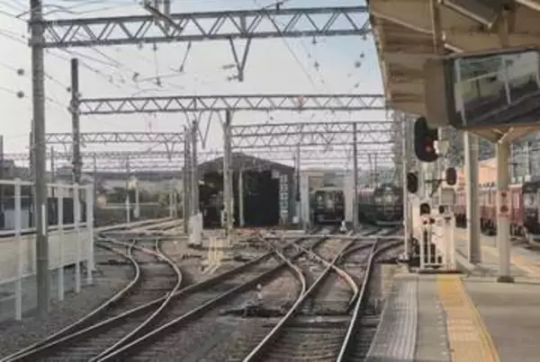 線路にある「石」……ただの砂利に見えるのに、称賛の声が続出　「マニア心くすぐられるわ…」「よく整備されてる」