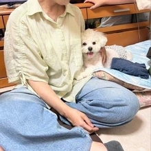 うちの愛犬「めちゃくちゃ顔と態度に出やすいタイプ」かも　叔母にはニコニコ、祖父には…表情のあまりの落差（？）が話題