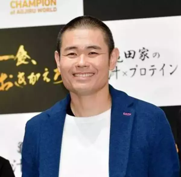 「もう白髪は染めない」お笑い芸人54歳、坊主＆短髪からイメージ激変　最新ヘアスタイルに「グレイヘア素敵」「真似したい」