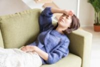 「なんとなく不調」を感じる人は約8割、原因TOPは「加齢」と「睡眠不足」...20代の約2割がAIなどで相談も
